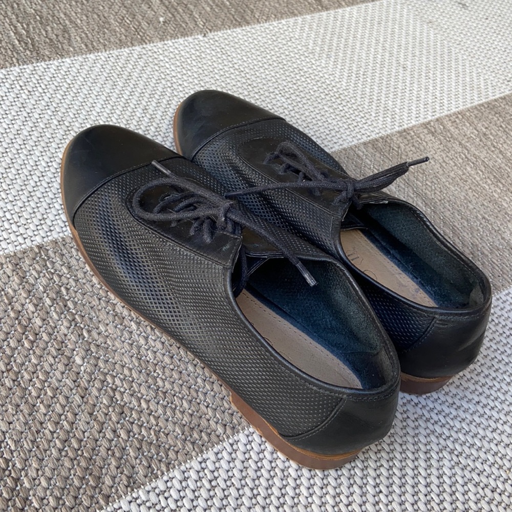 Aldo Black Oxfords Cap Toe Shoes